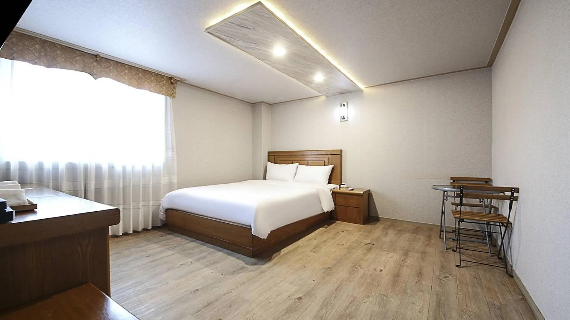Bobos Hotel Jeju